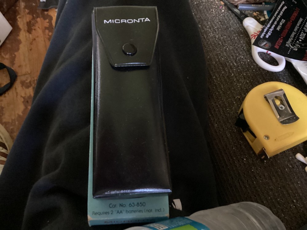 Vintage Radio Shack Micronta 30X Illuminated Microscope With Case