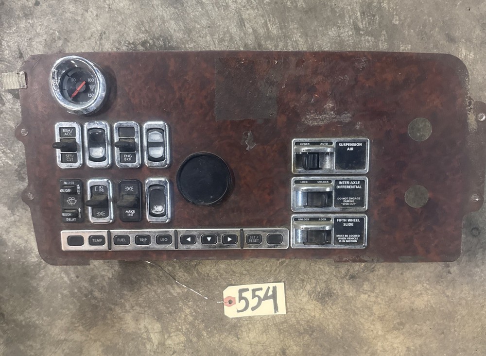 Freightliner Century Class Instrument Cluster N17548