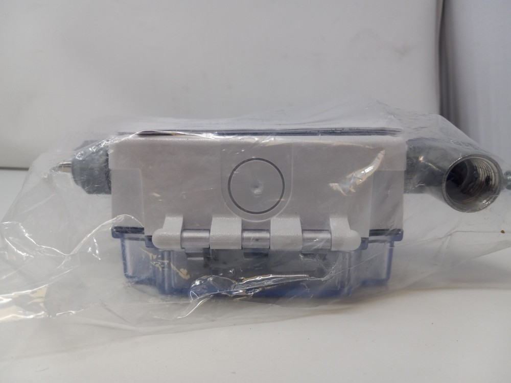 EMC-REF-LK-832 REFRIGERANT LEAK DETECTOR SEE DESCRIPTION