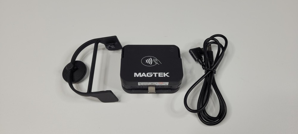 Magtek 21087023 iDynamo 6 Secure Card Reader Authenticator USB-C for iOS/Android