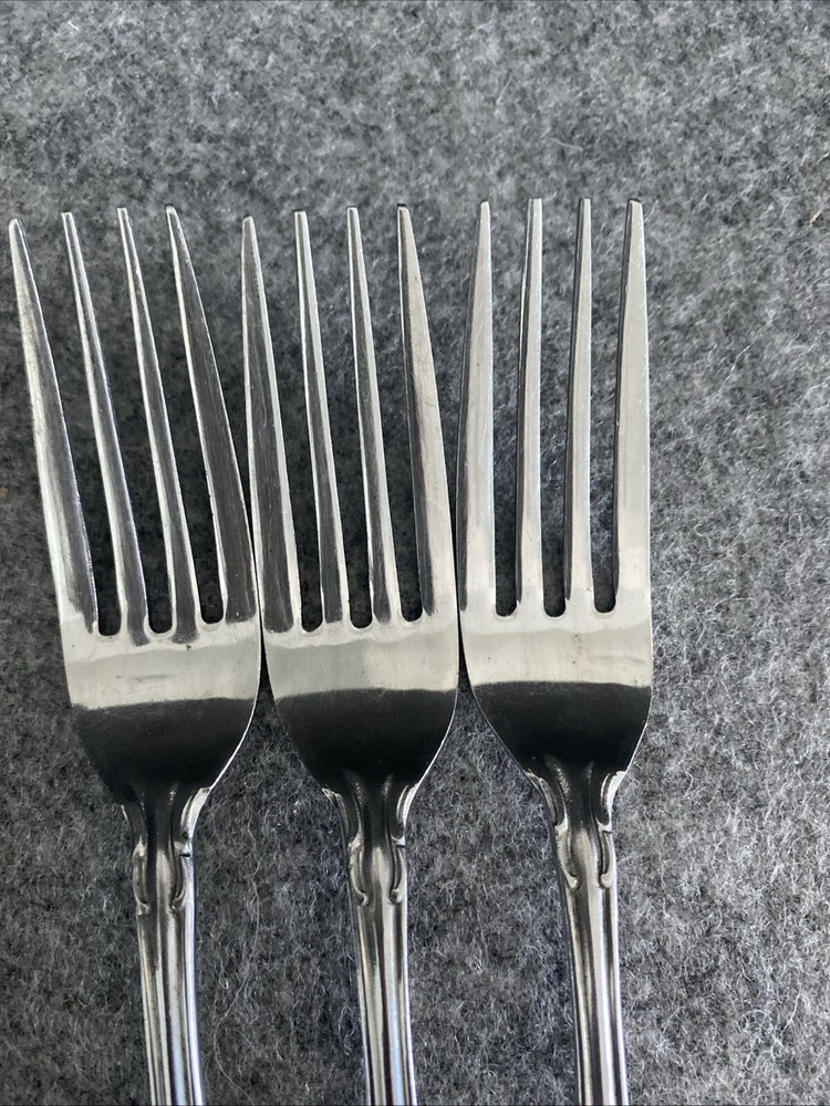 3 TOWLE/SUPREME CUTLERY STAINLESS FLATWARE, "PIERRE" PATTERN DINNER FORKS