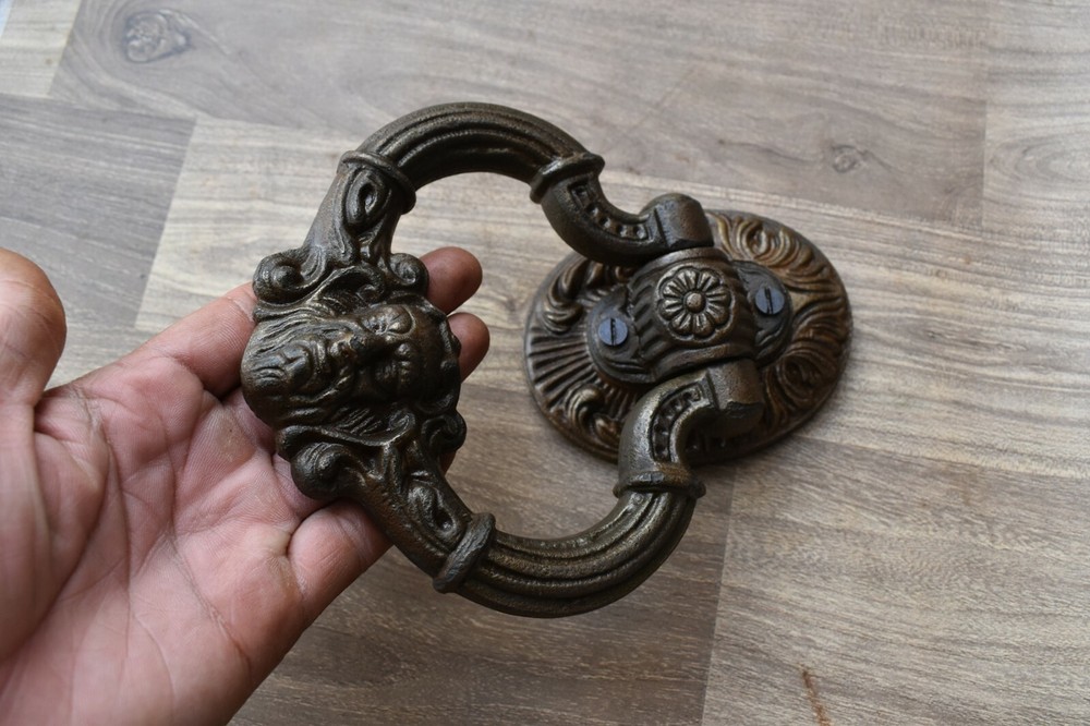 Vintage Cast Iron Victorian Face antique Door Knocker Handle Knob Pull Ring