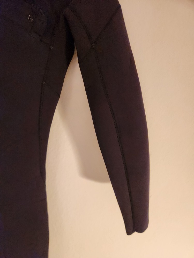 X-small Need Essentials 4/3 Chest Zip Wetsuit Excellent Condition