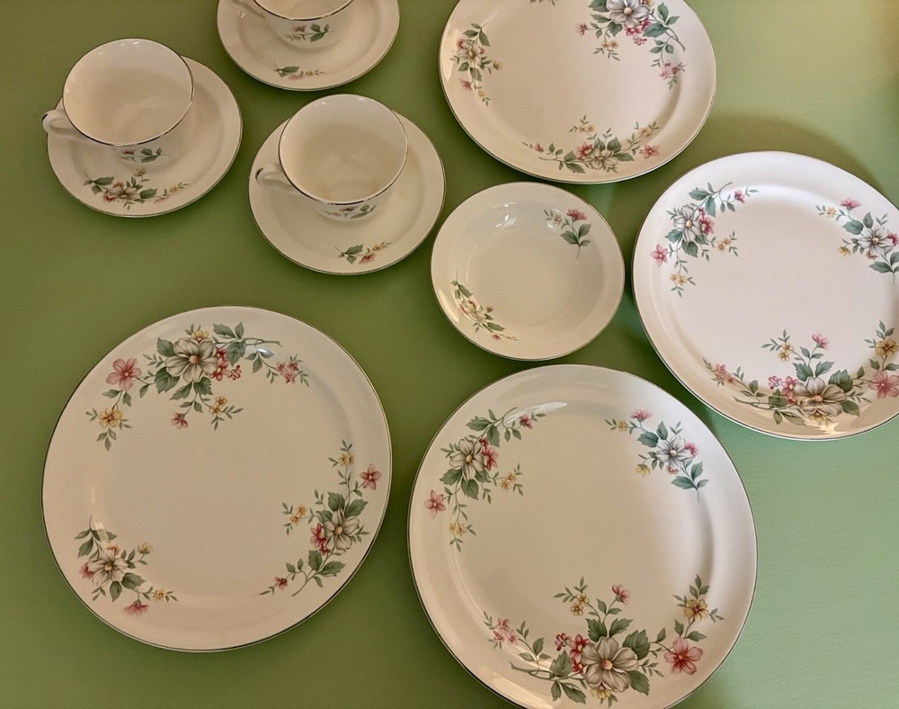Vintage 1950-60's Superior Hall Dinnerware Set-Springtime Pattern