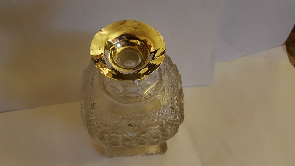 Cut Glass Scent Bottle with Silver Collar - dated 1907