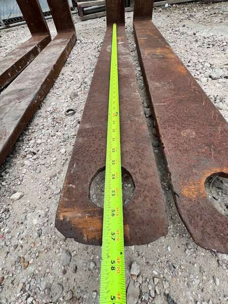 5' Forklift fork removed from a Mitsubishi FD40 forklift.