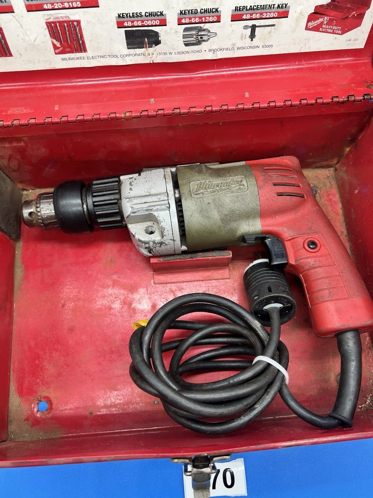MILWAUKEE TOOLS 5392-1 3/8"HAMMER DRILL W/CASE CORDED