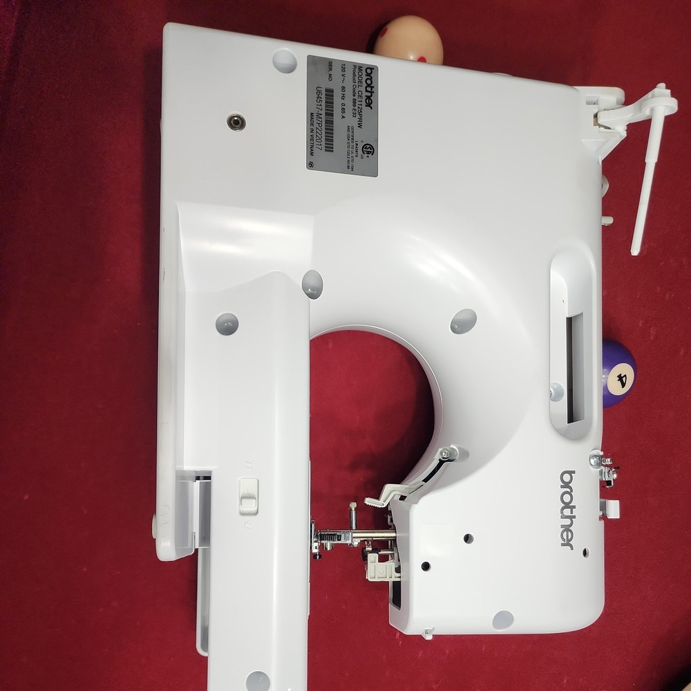 Brother Project Runway CE1125PRW Computerized Sewing