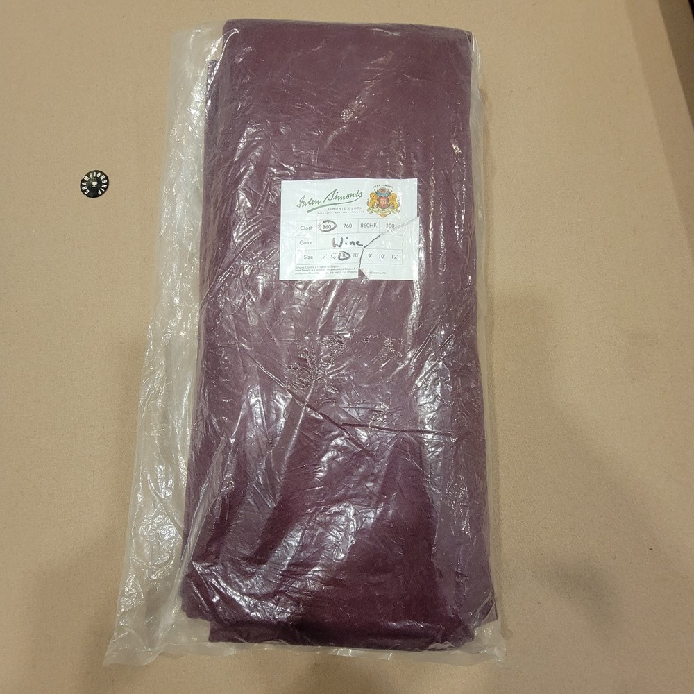Iwin Simonis 8' Pool Table Cloth, Wine