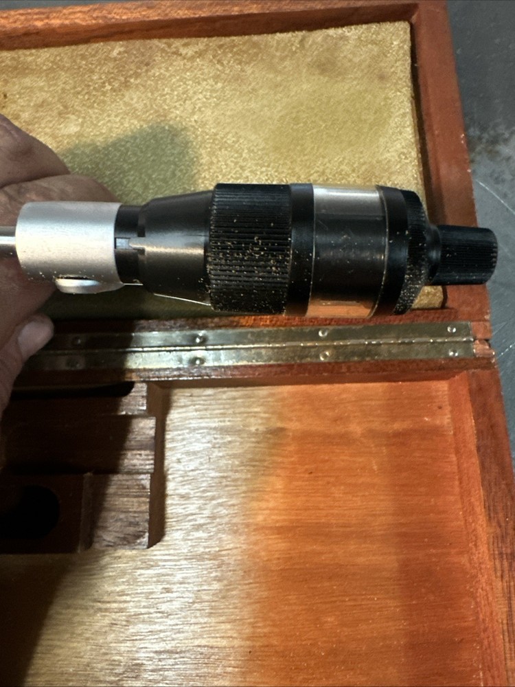 Brown & Sharpe 3”-4” 40-10 Micrometer