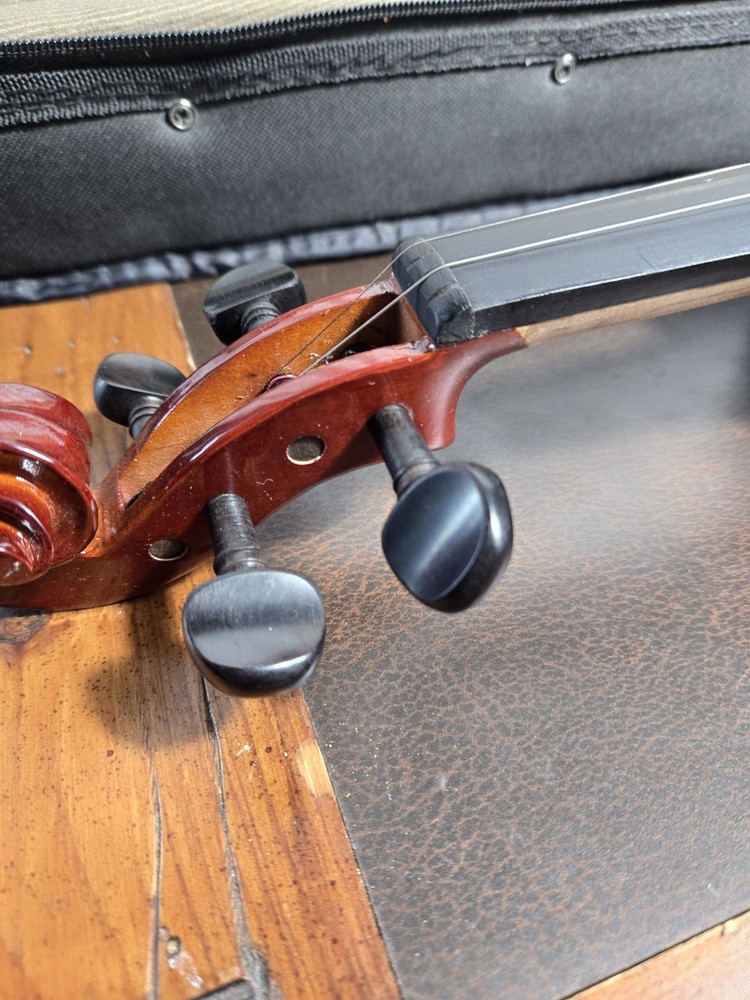 3/4 SIZE ACADEMY 145 AU VIOLIN W/Bow & Case EUC