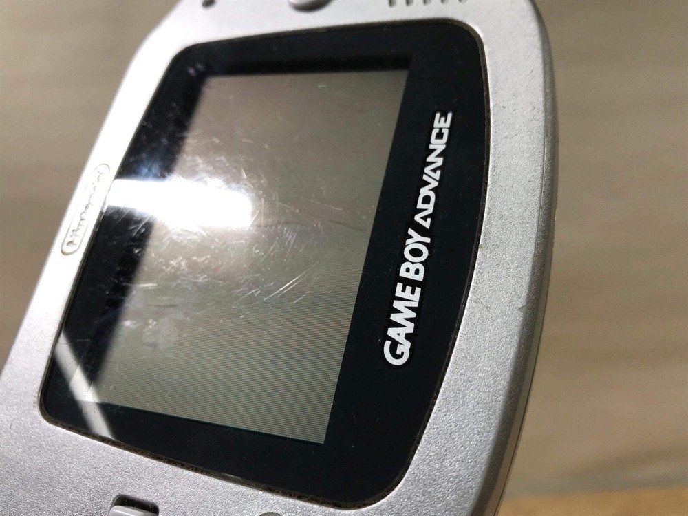 GameBoy Advance Silver Console Nintendo Japan - With Defects LG8867