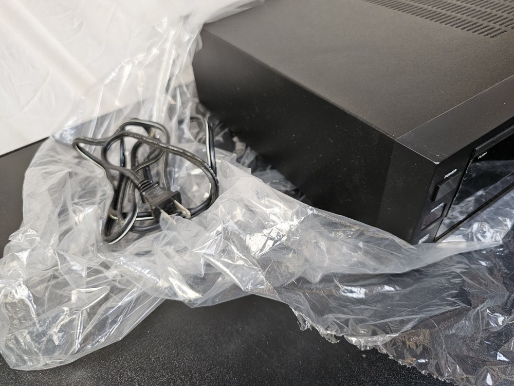 Realistic Satellite Receiver SR 2010