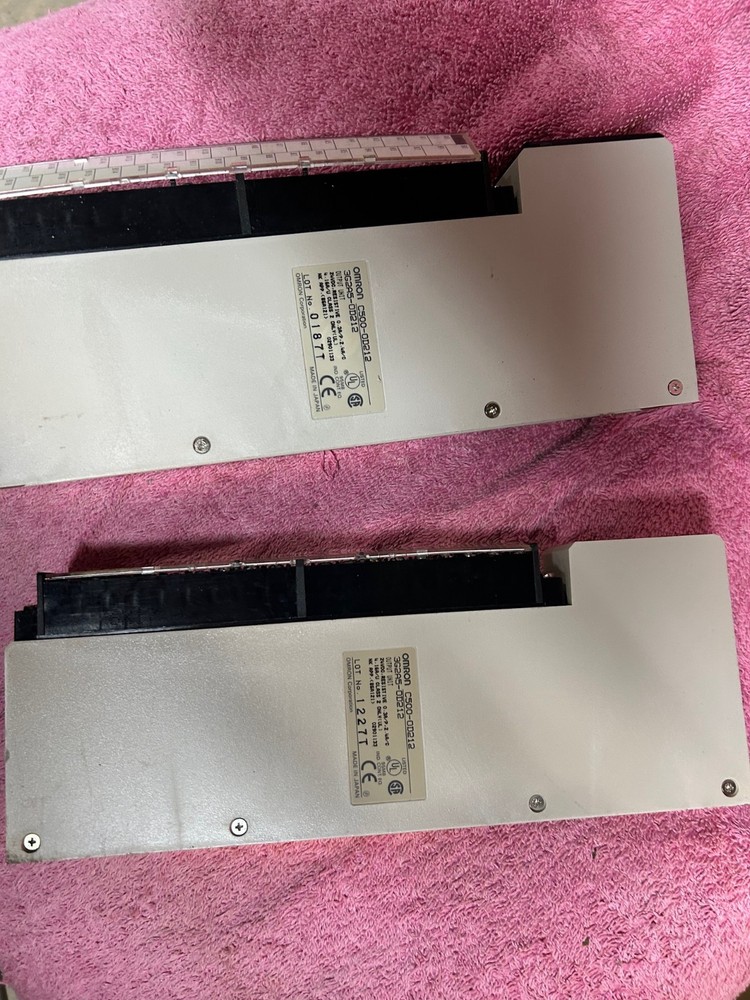 Omron C500-OD212 Output Unit 2 each