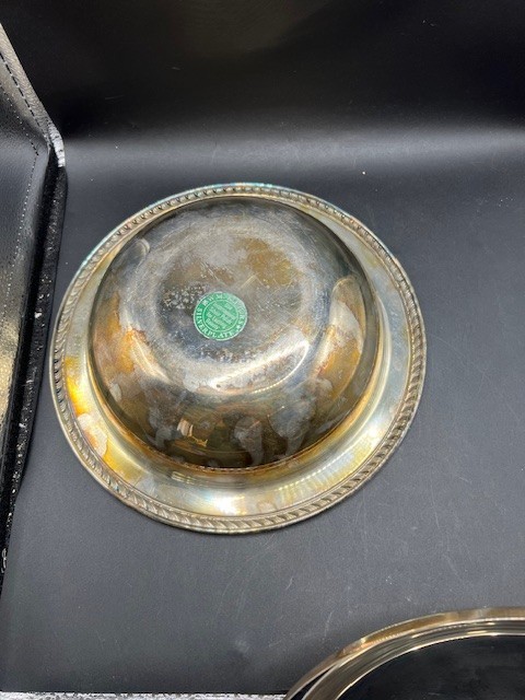 WM Rogers Silverplate Round Serving Bowl Dish w/ Lid 10"
