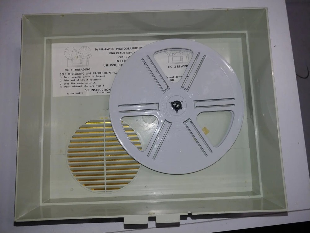 DeJur Eldorado 84 AZ Dual Eight Projector **WORKS**
