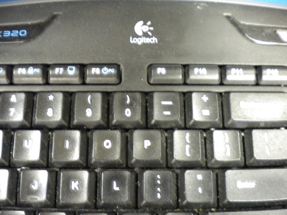 LOGITECH MK320 Wireless Keyboard with No Receiver