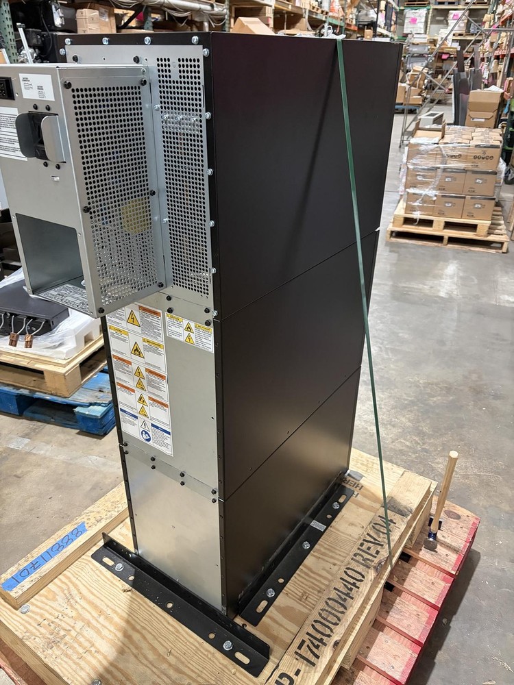 Eaton 9155-8 UPS Battery Backup Tower (Scratch & Dent Special)