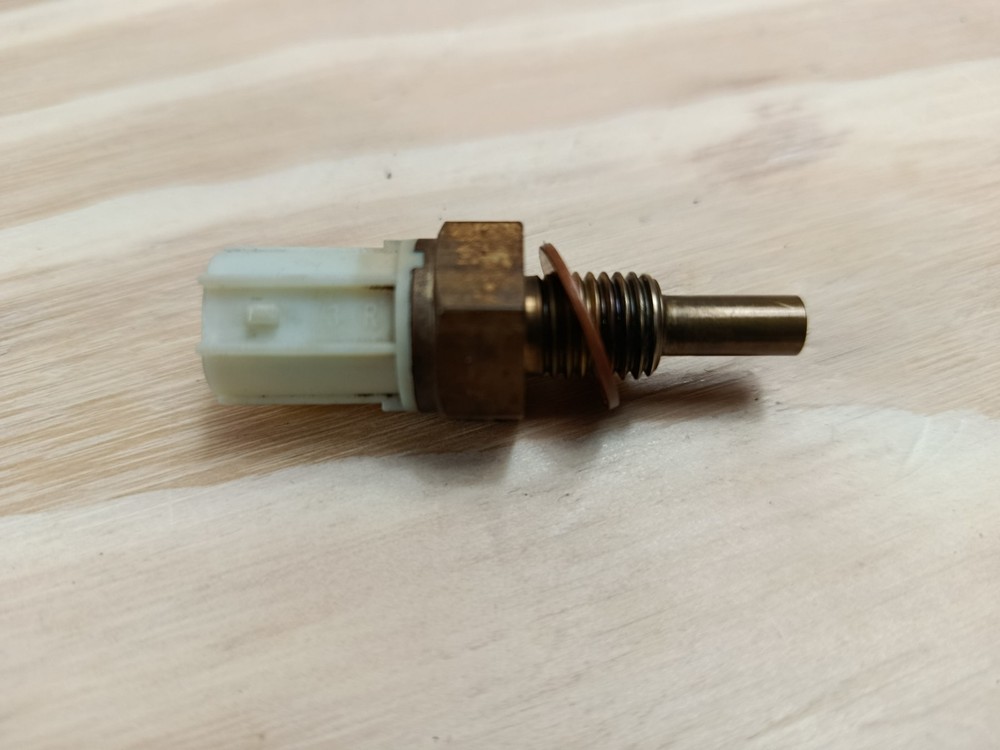 YAMAHA MT 07 2014 - 2016 M401E ENGINE TEMPERATURE SENSOR OEM Genuine