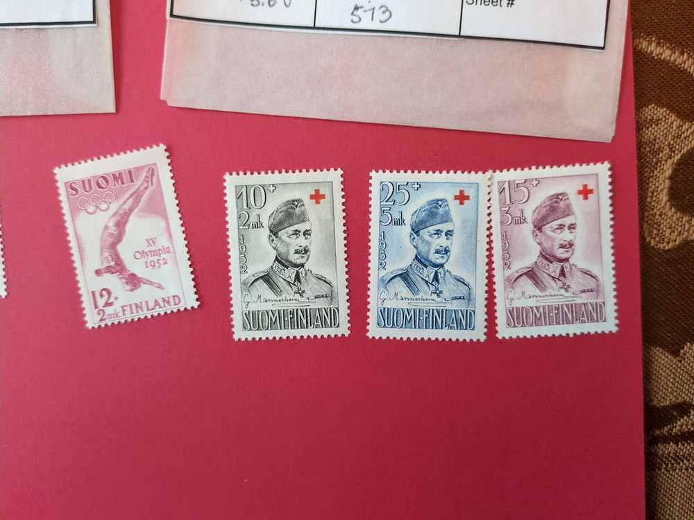 APC 7318 Finland 2 mint sets