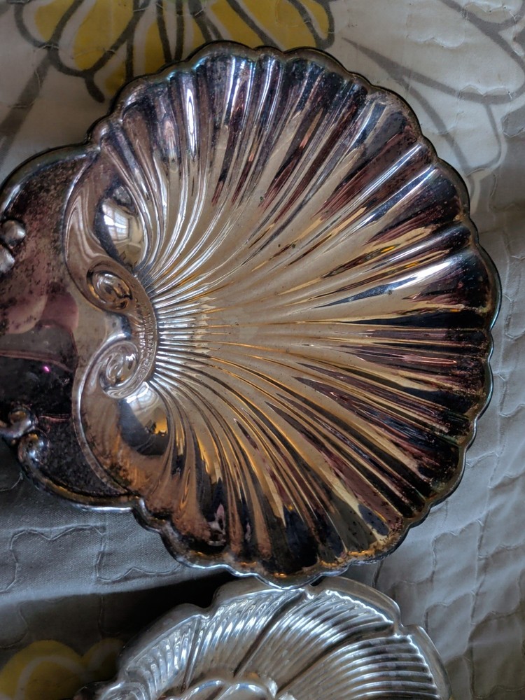 Vintage Silverplate Clam Shape Dishs