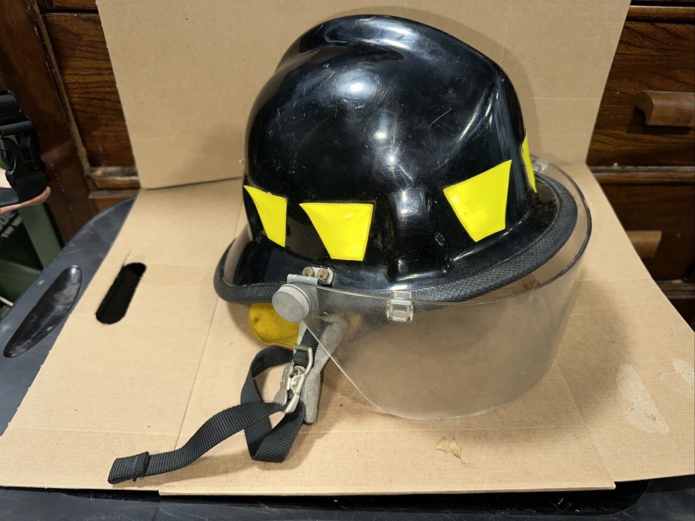 cairns brothers firefighter helmet Unknown Year or Model