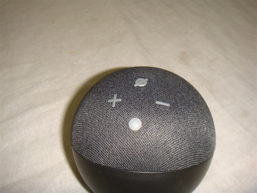 AMAZON ECHO DOT GEN 4 SMART HOME SPEAKER AS-IS BLACKLISTED BLACK