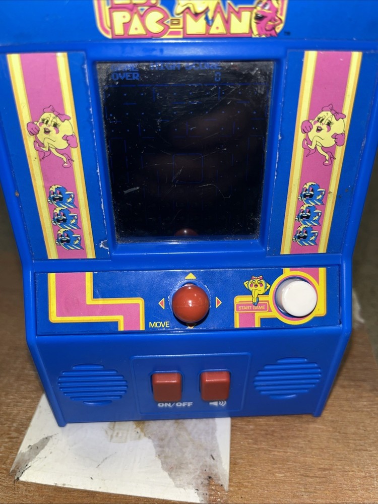 Ms. Pac-man Handheld Retro Mini Arcade Game 2018 Basic Fun Bandai Namco