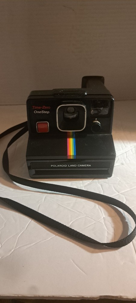 Vintage Polaroid One Step LAND CAMERA In Good Condition