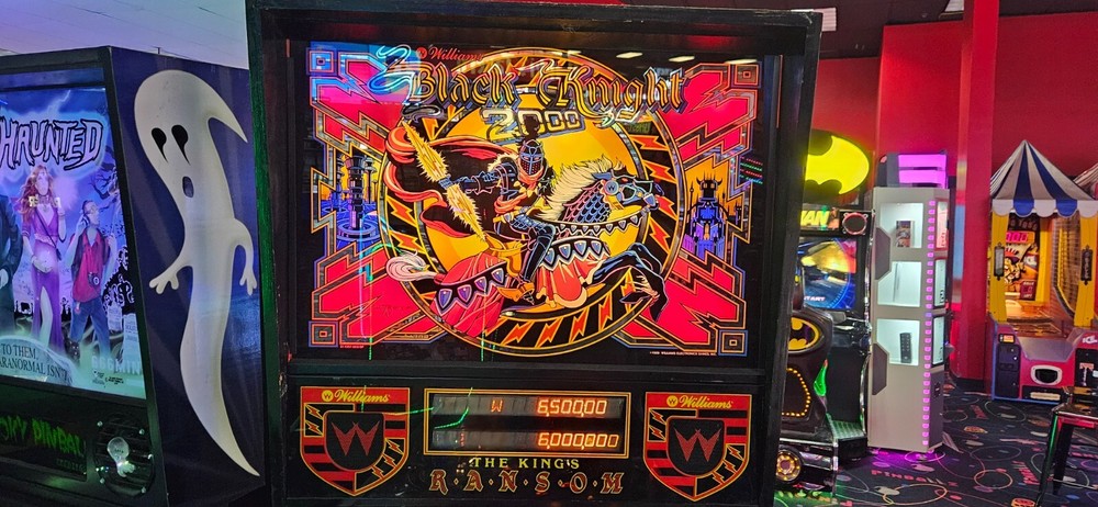 Black Knight 2000 Pinball by Williams - 2073