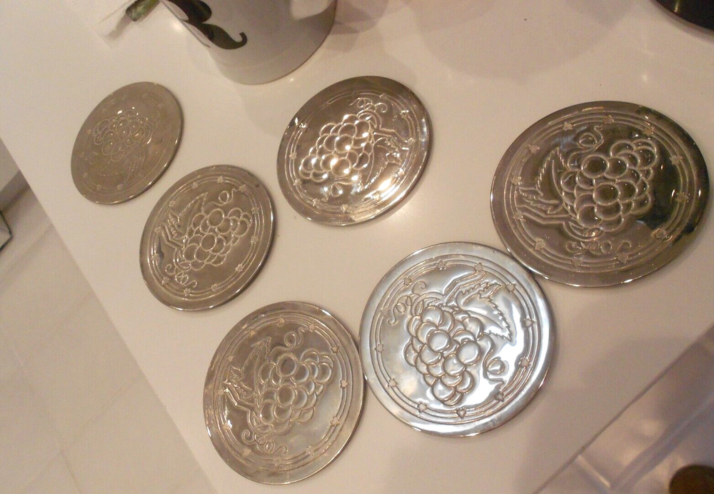 VINTAGE SILVER PLATE COASTER SET-GRAPE DESIGN-VERY GOOD CONDITION