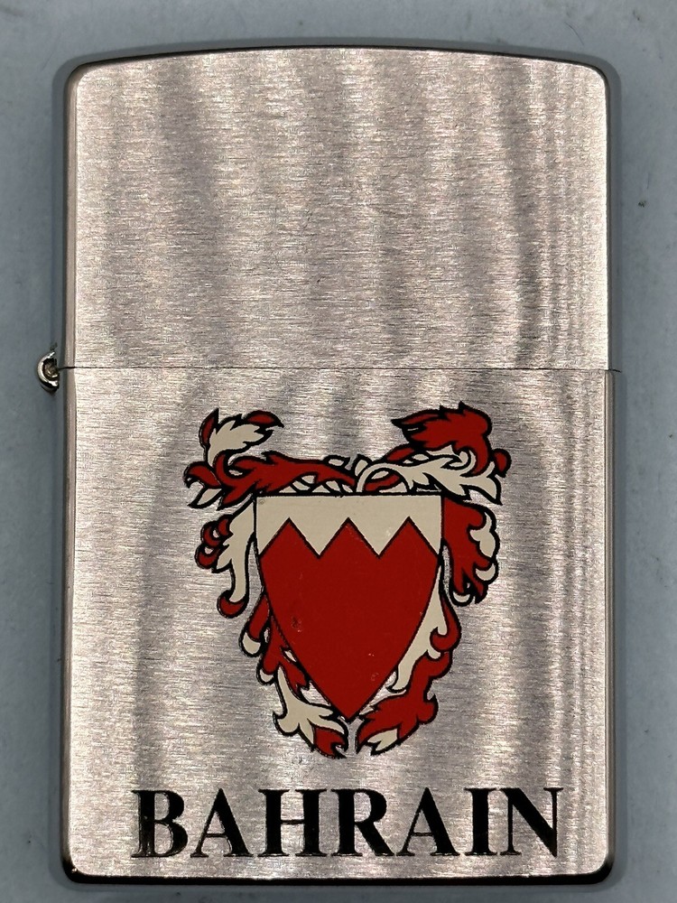 Vintage 1997 Bahrain Chrome Zippo Lighter