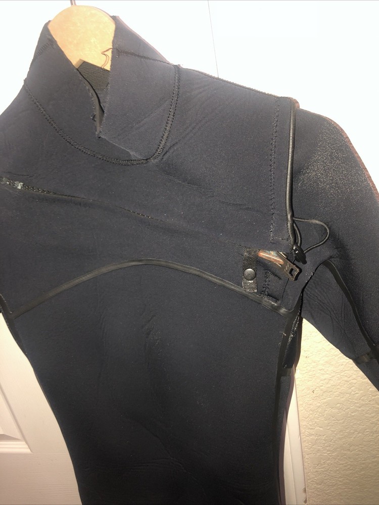 NEED ESSENTIALS 4/3mm Chest-Zip Wetsuit – Medium– Black
