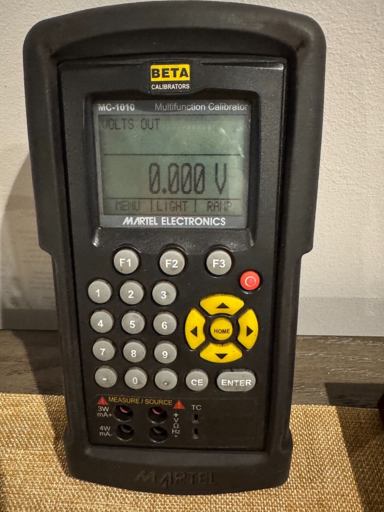 BETA Martel Electronics MC-1010 Multifunction Calibrator - B - For parts only