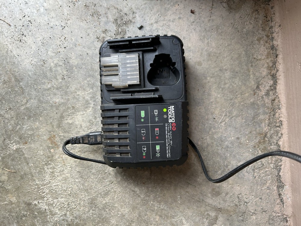 Matco Tools 14.4V Lithium Battery Charger (Tested & Working)