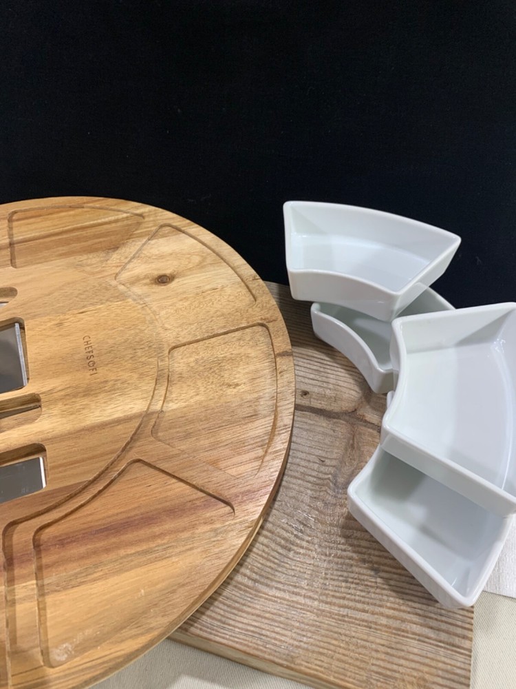 Bamboo Cheese Charcuterie Board pre owned