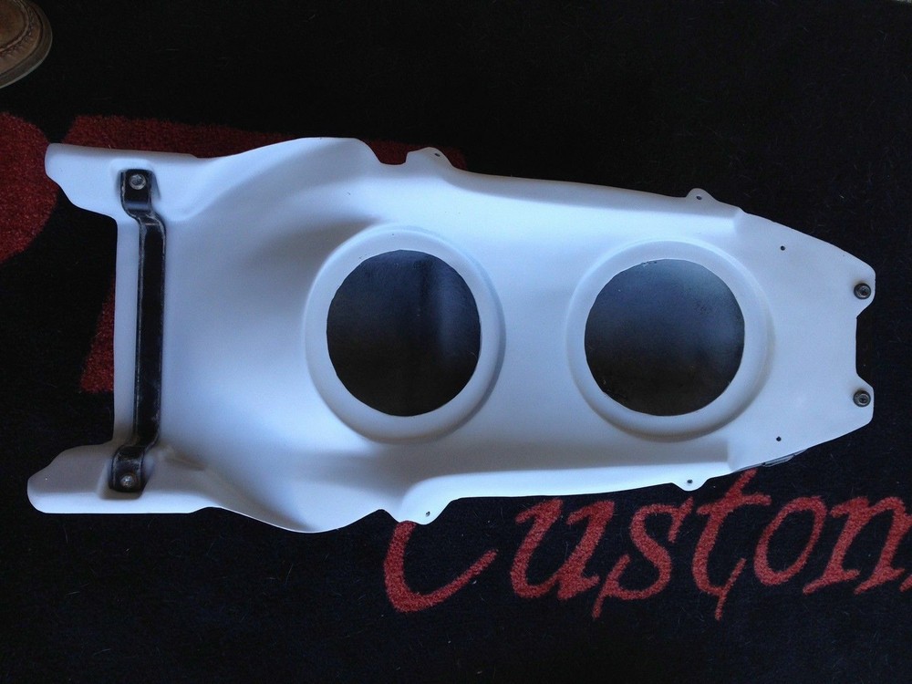 2008-21 Gen2 Hayabusa Sealed Undertail Speaker Box 8"