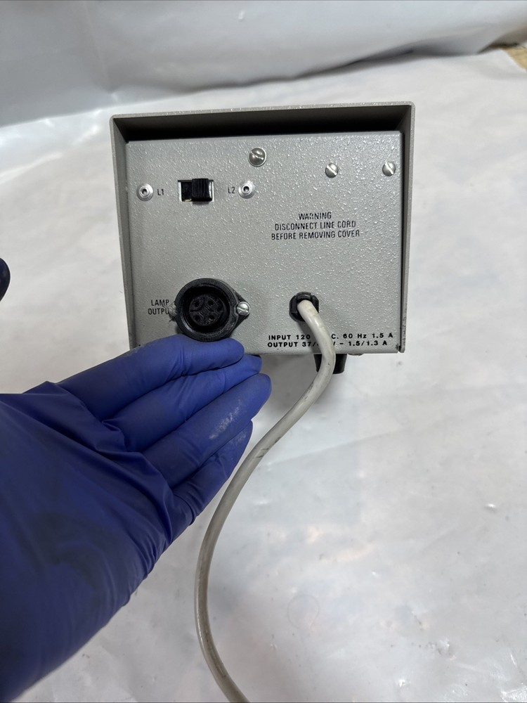 Carl Zeiss 1100 Microscope Illuminator Light Source Power Supply