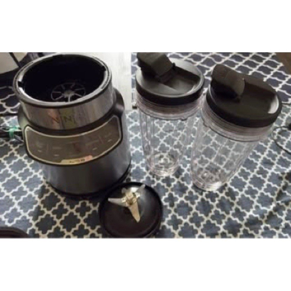Ninja Blender with Two Cups