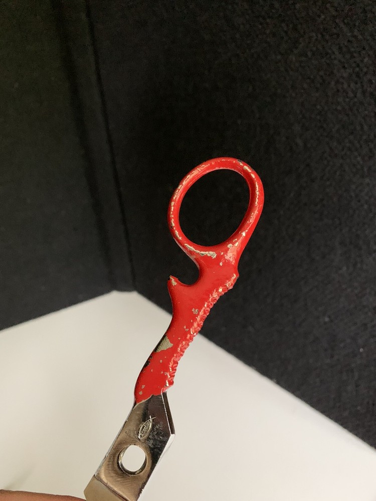 VINTAGE SCISSORS SAMMANN Working Condition Red Handle Metal Dull , Old