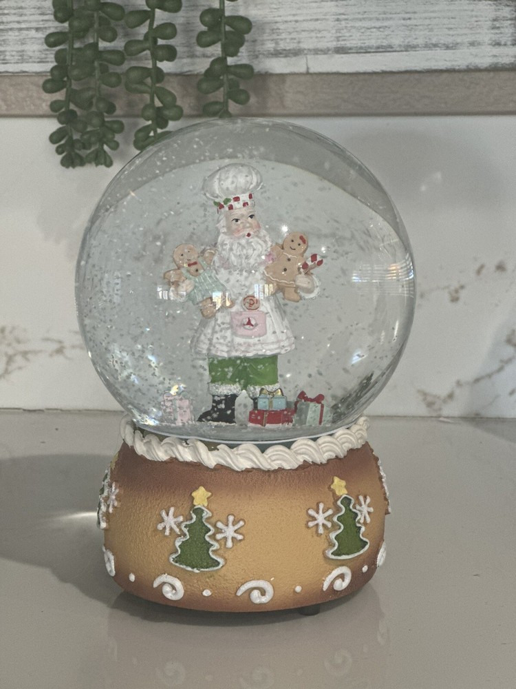 Santa Baker Gingerbread Men Musical Snow Globe