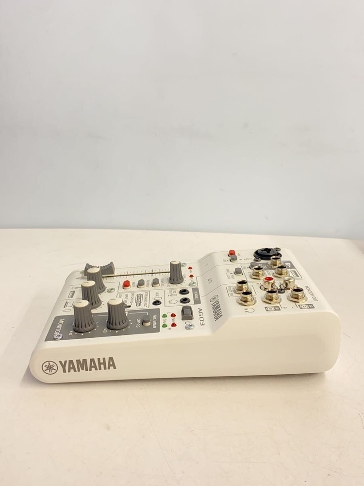 YAMAHA AG03 MIXER Used