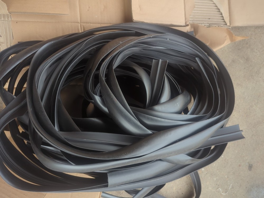 18-Kinedyne Rubber Strap Ratchets