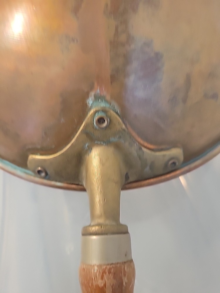 Vintage copper Bowl Wood Handle Hanging 2 Quart