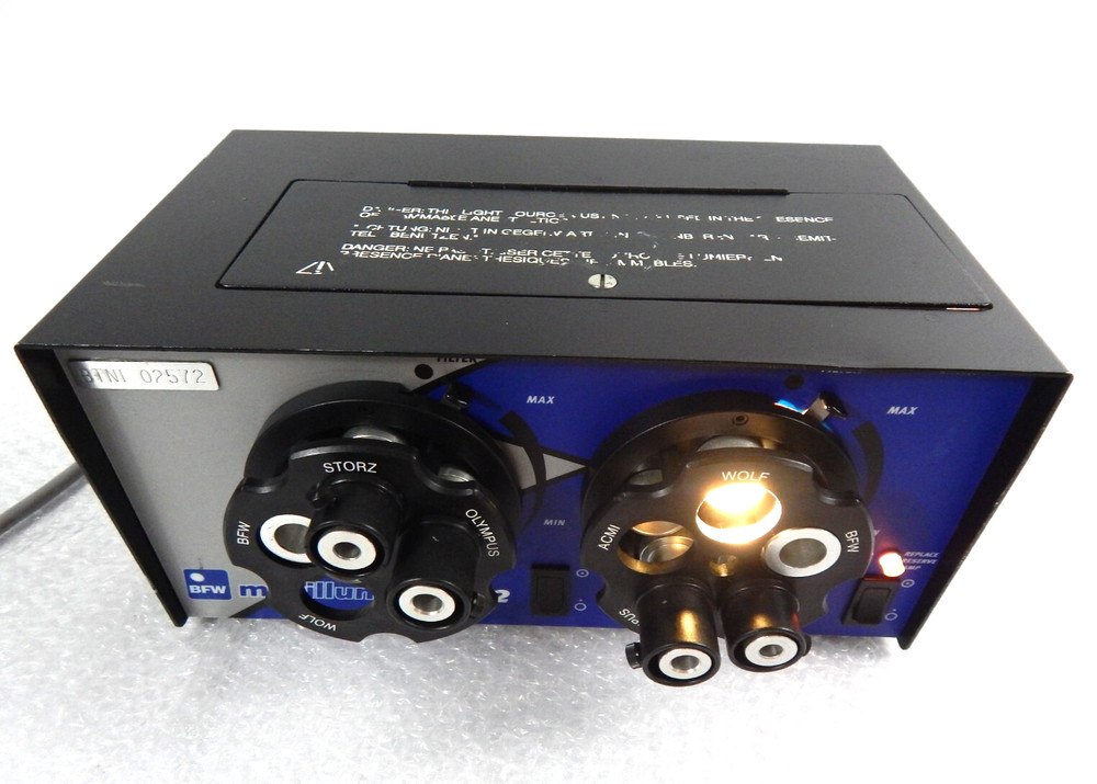 BFW MAXILLUME 250-2 LIGHT SOURCE