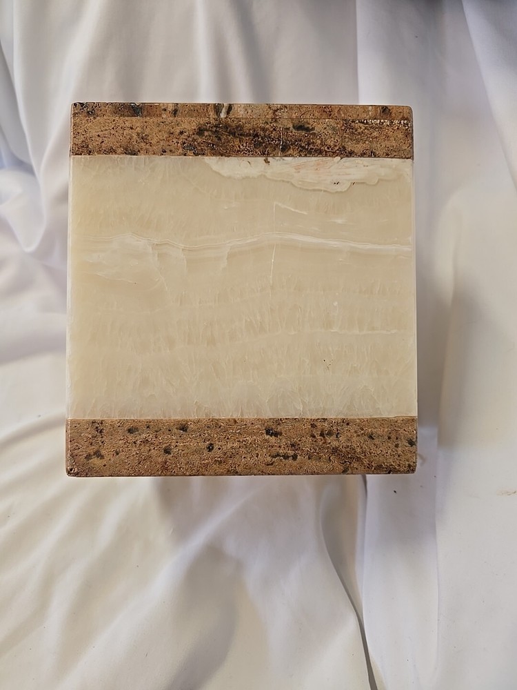 Quartz & Marble Tissue Cover Heavy Beautiful Great Shape