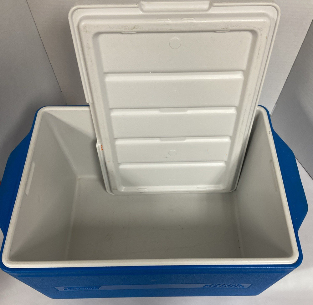 Coleman Party Stacker Cooler Blue 9223 Stackable Ice Chest Box 48 Can Size