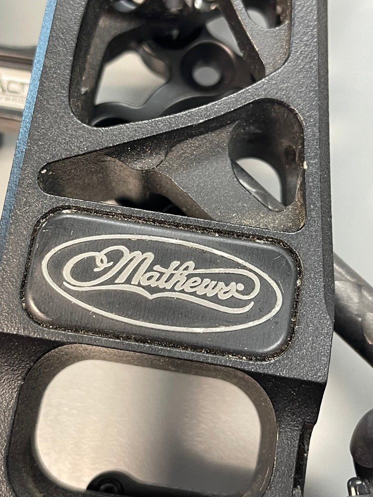 Matthews compound bow phase 4 29 Right Hand