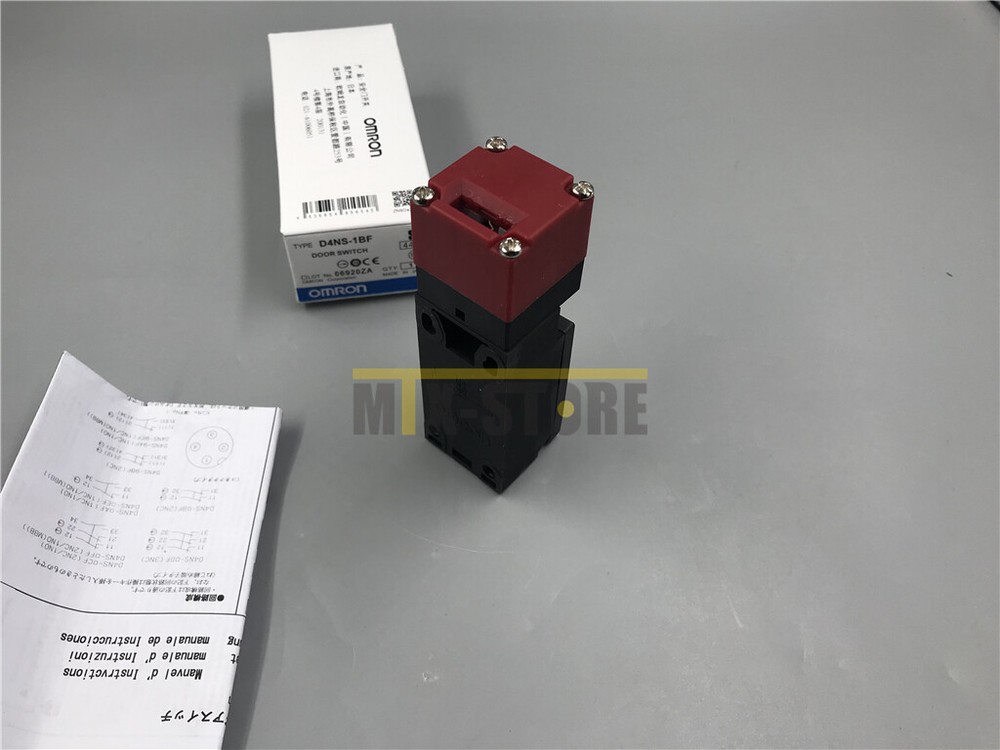 1PCS Omron Safety Door Switch D4NS-1BF New In Box