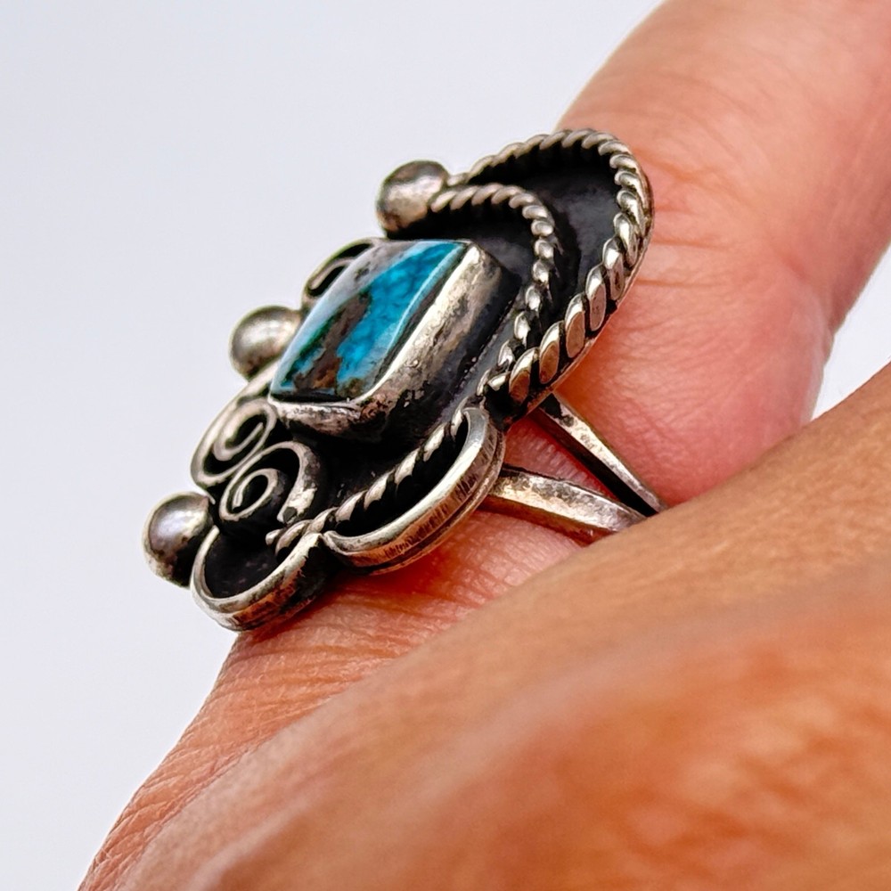 Vintage Navajo Native Turquoise Silver Ring Size 5.75